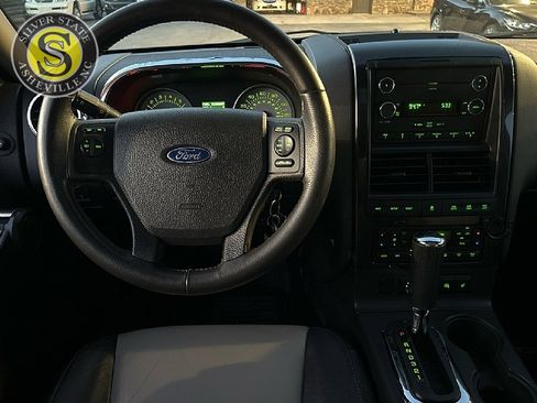 Used 2009 Ford Explorer Sport Trac Limited image 24