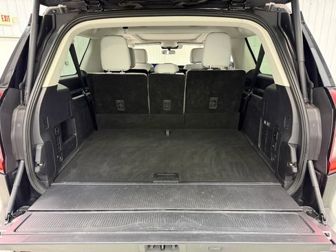 Used 2025 Ford Expedition Max Platinum AWD/4WD image 18