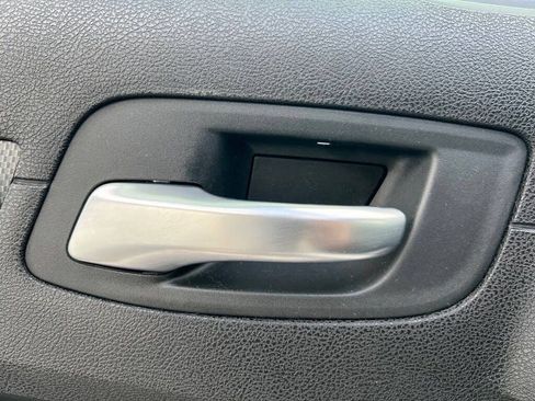 Used 2015 Chrysler 300 S image 10