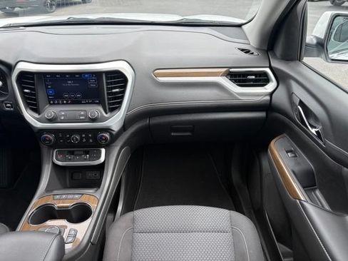 Used 2023 GMC Acadia SLE w/ Driver Convenience Package FWD image 26