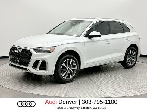 Used 2023 Audi Q5 2.0T Premium w/ Convenience Package AWD/4WD image 1