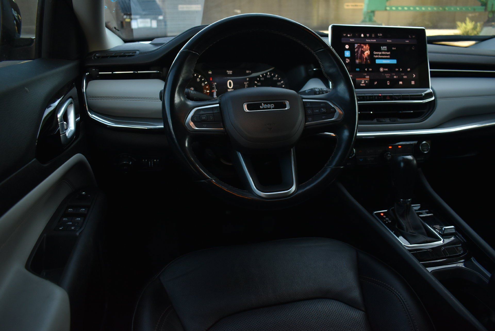 Used 2022 Jeep Compass Limited AWD/4WD image 17
