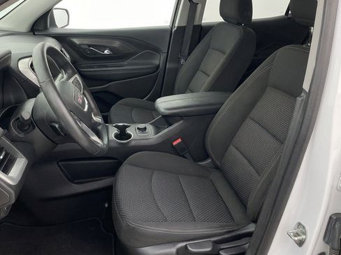 Used 2024 GMC Terrain SLE FWD image 16