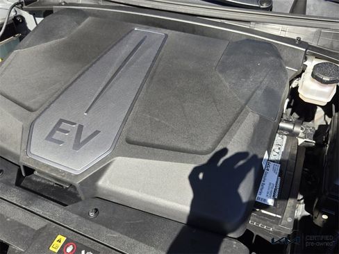 Certified 2022 Kia EV6 Wind image 21