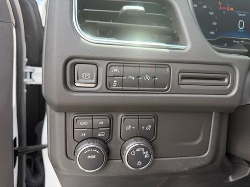 Used 2023 Chevrolet Tahoe RST image 15