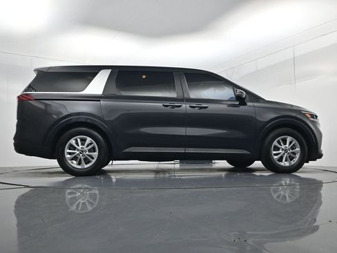 Used 2022 Kia Carnival LX FWD image 44