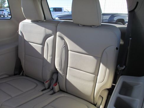 Used 2019 GMC Acadia Denali image 20