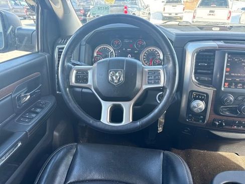 Used 2017 RAM 1500 Laramie image 14