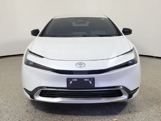 Used 2026 Toyota Prius Plug-In Hybrid FWD image 3