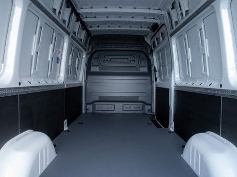 New 2025 Mercedes-Benz Sprinter 2500 image 10