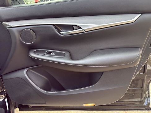 Used 2019 INFINITI QX50 Pure image 33