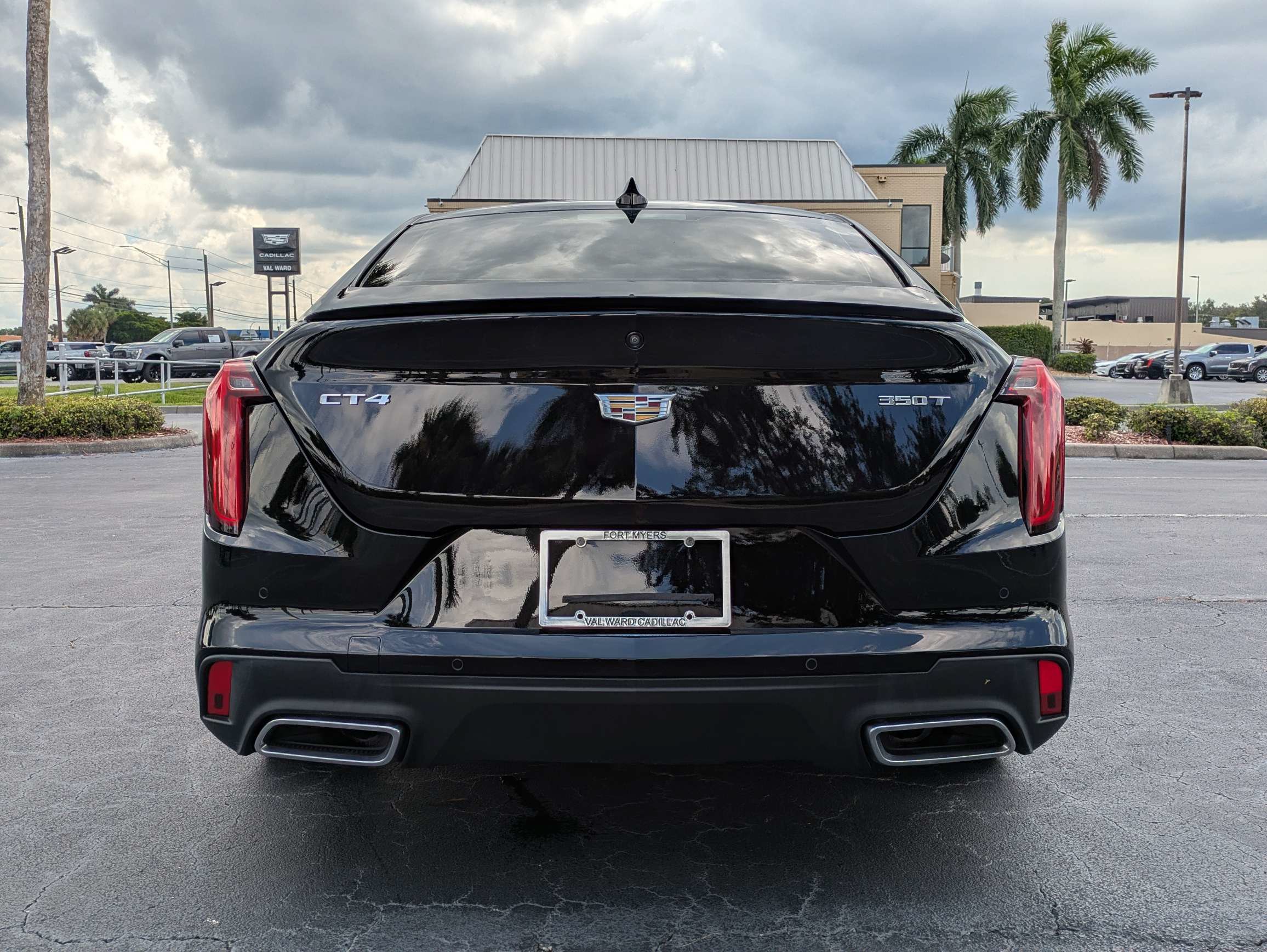 Used 2023 Cadillac CT4 Premium Luxury w/ Climate Package RWD image 4