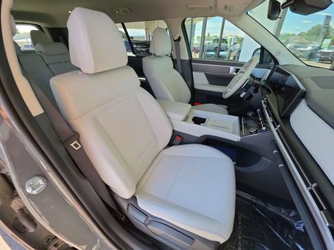 Used 2026 Hyundai Santa Fe SE AWD/4WD image 18