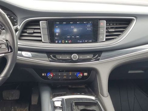 Used 2023 Buick Enclave Essence w/ Experience Buick Package image 34