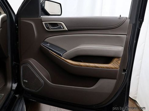 Used 2019 GMC Yukon XL Denali AWD/4WD image 33