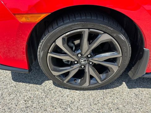 Used 2019 Honda Civic Sport image 8