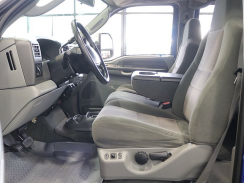 Used 2003 Ford F350 XLT image 76