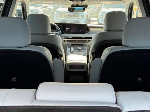 Used 2025 Hyundai Palisade SEL AWD/4WD image 9