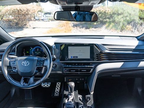 Certified 2025 Toyota Camry SE FWD image 20