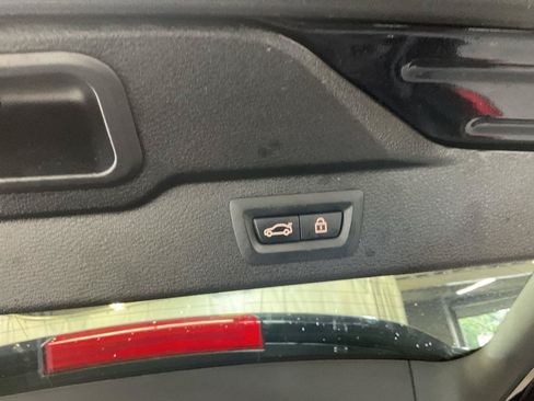 Used 2018 BMW X5 xDrive50i AWD/4WD image 32