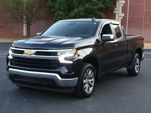 Used 2024 Chevrolet Silverado 1500 LT RWD image 27