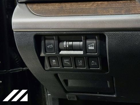 Used 2018 Subaru Outback 2.5i Limited AWD/4WD image 10