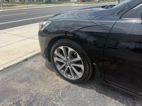 Used 2013 Honda Accord Sport image 3