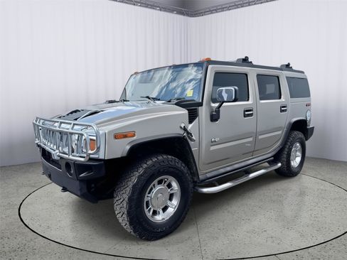 Used 2005 HUMMER H2 w/ Preferred Equipment Group AWD/4WD image 12