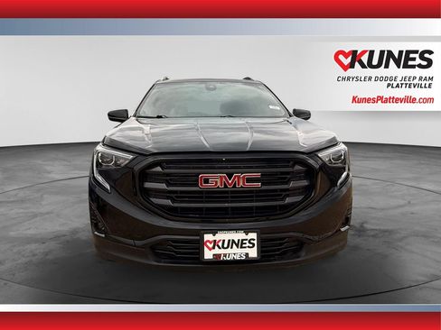 Used 2019 GMC Terrain SLT w/ Preferred Package AWD/4WD image 2