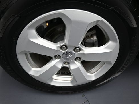 Used 2019 Jeep Compass Latitude w/ Popular Equipment Group image 39