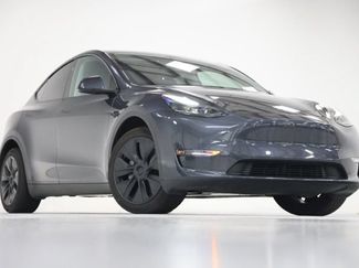 Used 2025 Tesla Model Y Long Range AWD/4WD video 1