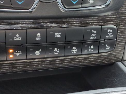 Used 2018 RAM 1500 Limited image 31