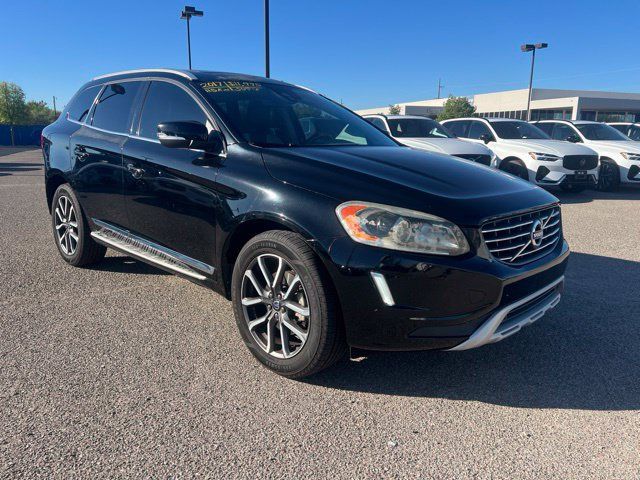 Used 2017 Volvo XC60 T6 Dynamic w/ Preferred Option Package AWD/4WD image 1