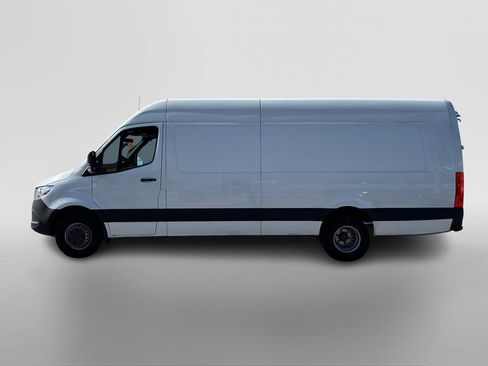 Used 2020 Mercedes-Benz Sprinter 3500 image 2