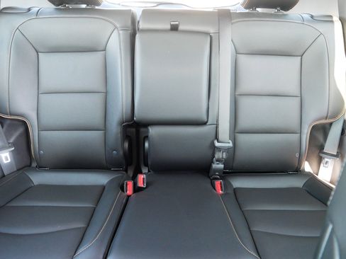 Used 2023 GMC Terrain AT4 w/ Infotainment Package II image 13