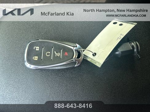 Used 2024 Chevrolet Equinox LT AWD/4WD image 23