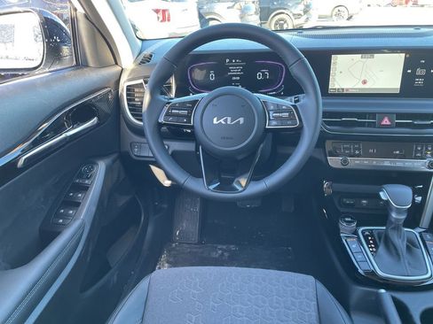 New 2026 Kia Seltos S image 11