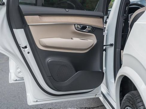 New 2026 Volvo XC90 B6 Ultra w/ Protection Package Premier AWD/4WD image 36