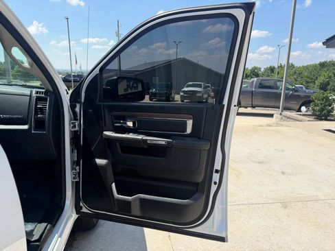 Used 2018 RAM 1500 Laramie w/ Convenience Group AWD/4WD image 50