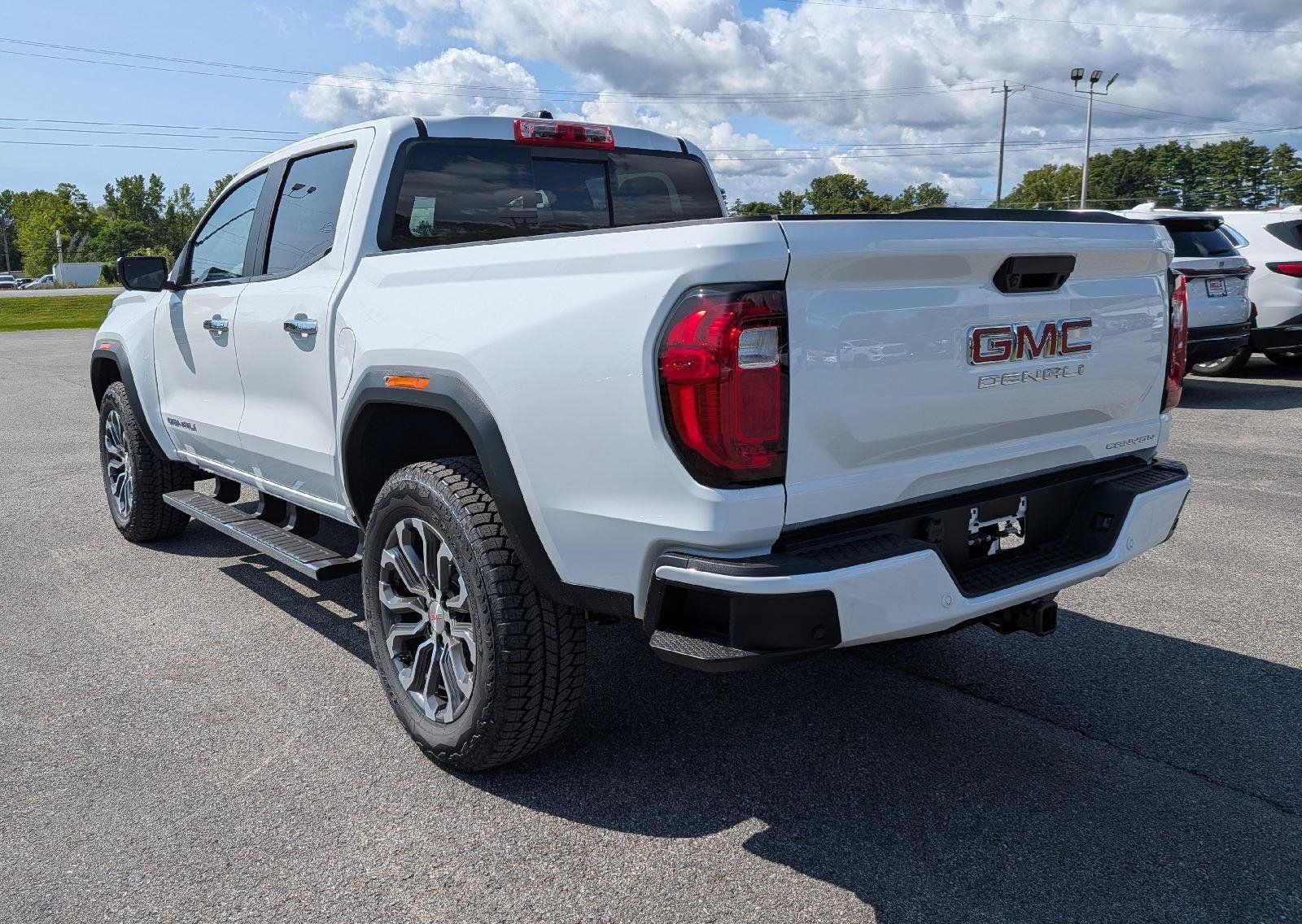 New 2026 GMC Canyon Denali AWD/4WD image 8
