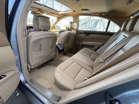 Used 2012 Mercedes-Benz S 550 4MATIC Sedan image 5