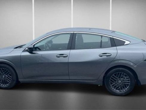 Used 2026 Nissan Sentra SV w/ Floor Mat Package FWD image 13