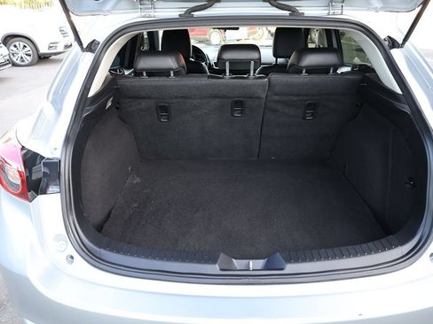 Used 2018 MAZDA MAZDA3 Grand Touring FWD image 13