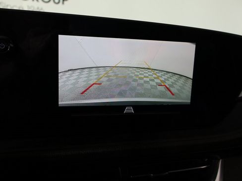 Used 2024 Buick Envista Preferred w/ Convenience I Package image 6