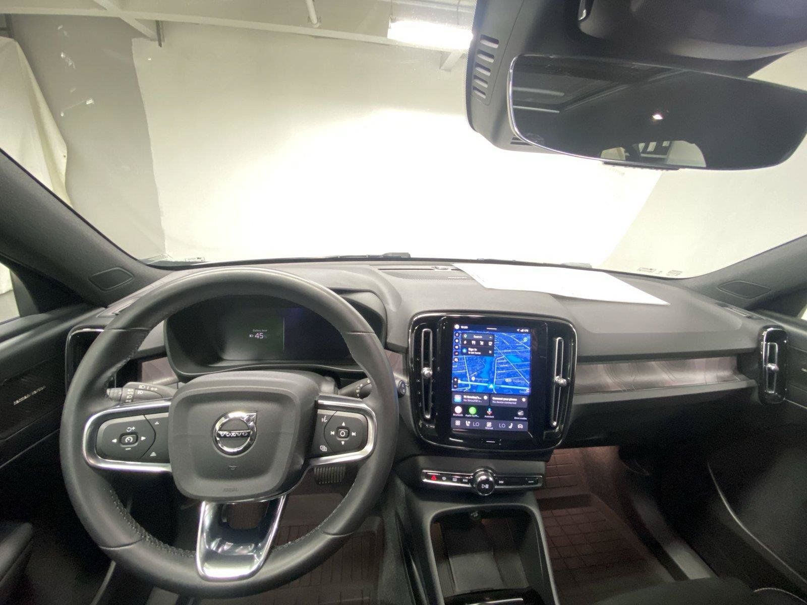 Used 2023 Volvo XC40 Recharge Ultimate w/ Protection Package Premier AWD/4WD image 31