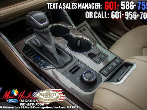 Used 2021 Toyota Highlander Platinum image 22