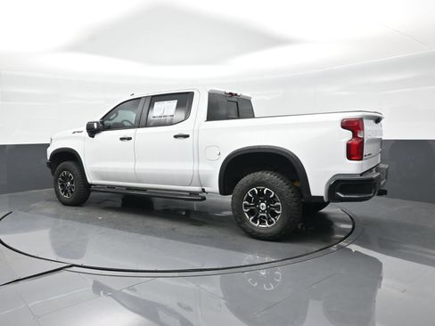 Used 2025 Chevrolet Silverado 1500 ZR2 w/ Technology Package AWD/4WD image 11