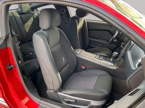 Used 2013 Ford Mustang Coupe RWD image 10