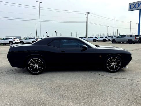 Used 2018 Dodge Challenger R/T Scat Pack RWD image 6