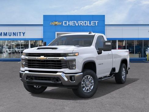 New 2026 Chevrolet Silverado 2500 LT w/ Convenience Package AWD/4WD image 8